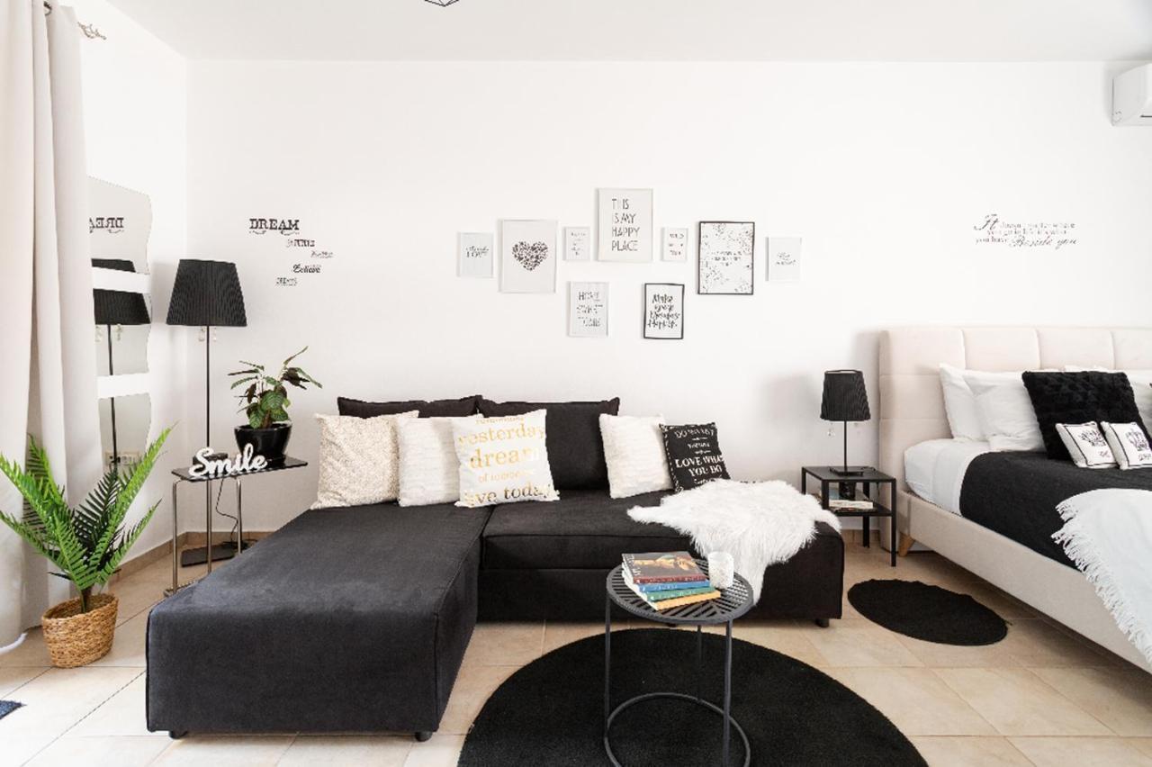 Milo Luxury House -Free Airport Pick Up-10Min Drive Villa Markopoulo Mesogaias Bagian luar foto